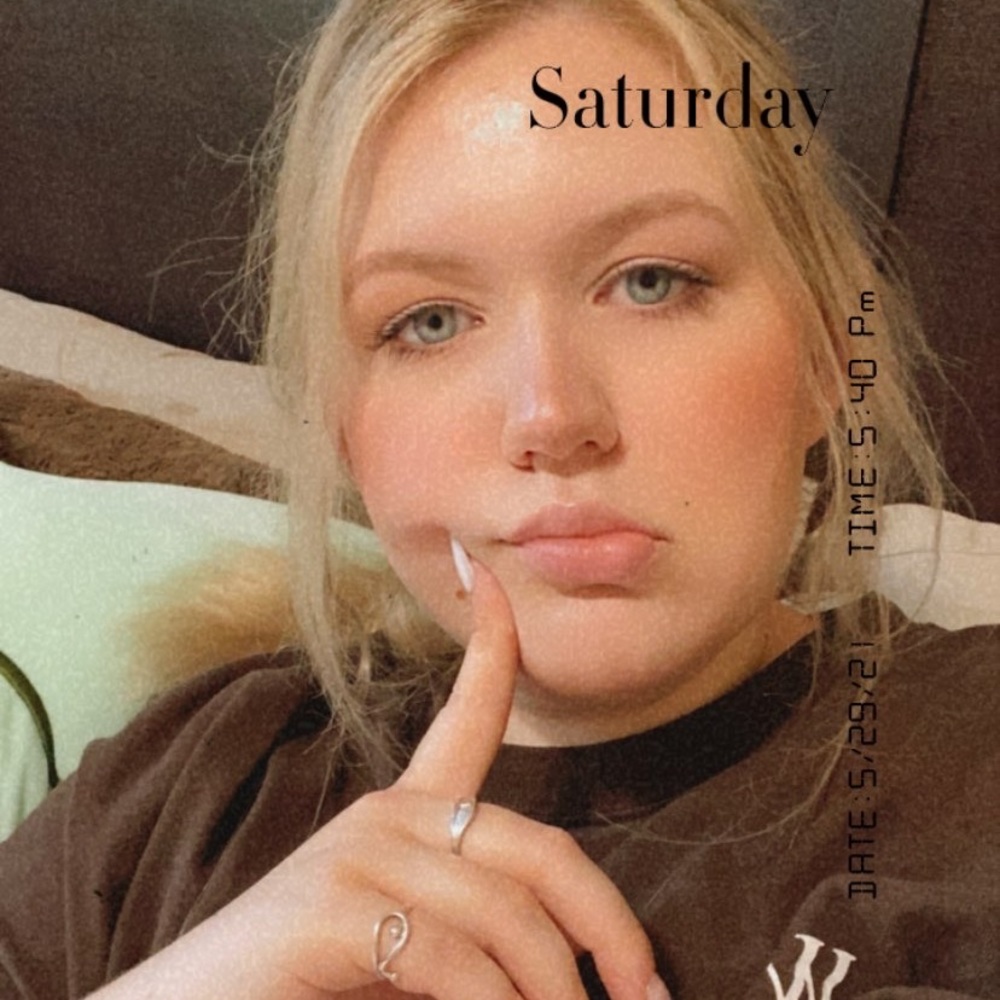 Meet your Posher, Annika